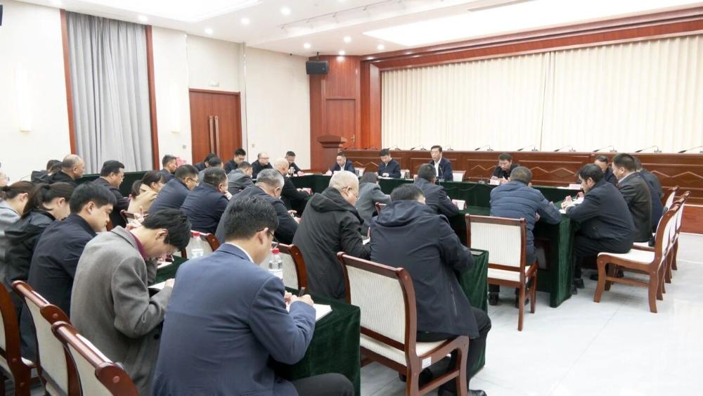 李明政主持召開民營企業座談會